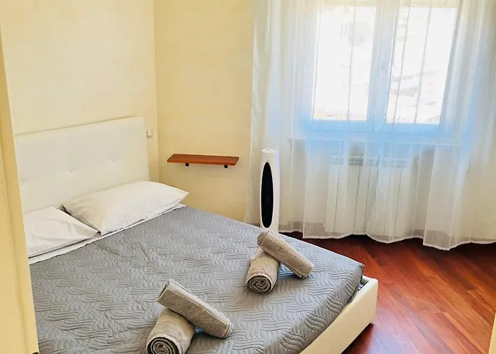 Sunny Rooftop Loft With Gorgeous Views Of Appartamento *