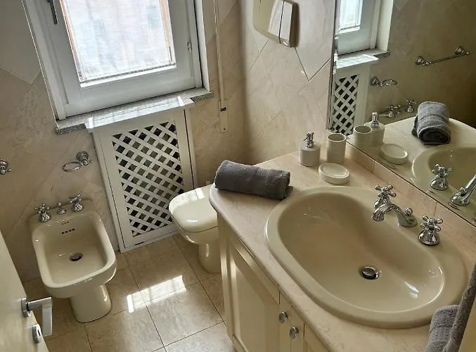 Sunny Rooftop Loft With Gorgeous Views Of Apartamento